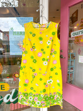 Load image into Gallery viewer, 60s Carol Brent day dress with matching bucket hat