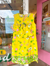 Load image into Gallery viewer, 60s Carol Brent day dress with matching bucket hat