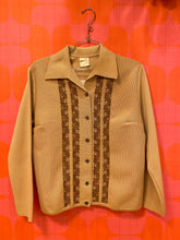 Load image into Gallery viewer, boxy poly cardi button up
