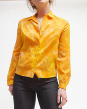 Load image into Gallery viewer, Marigold poly flower button up
