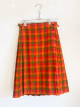 Load image into Gallery viewer, Autumnal plaid skirt
