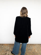 Load image into Gallery viewer, Velvet black opera jacket

