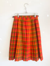 Load image into Gallery viewer, Autumnal plaid skirt
