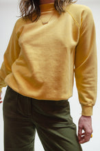 Load image into Gallery viewer, Butter yellow 80s raglan crewneck
